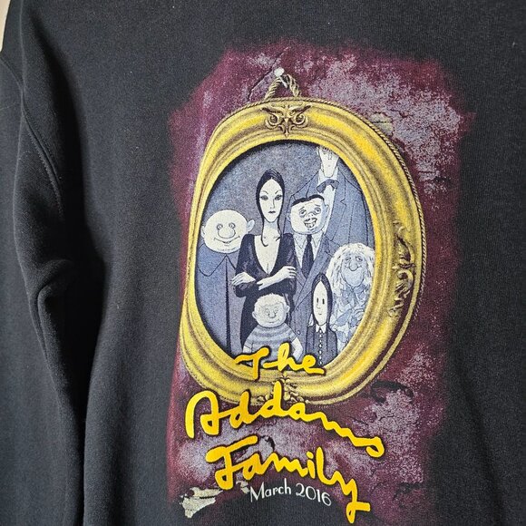 Addams Family Size Small Black 2016 Broadway Graphic Crewneck Sweatshirt - Picture 2 of 5